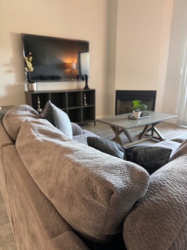 Primary Photo - 2938 N 61st Pl