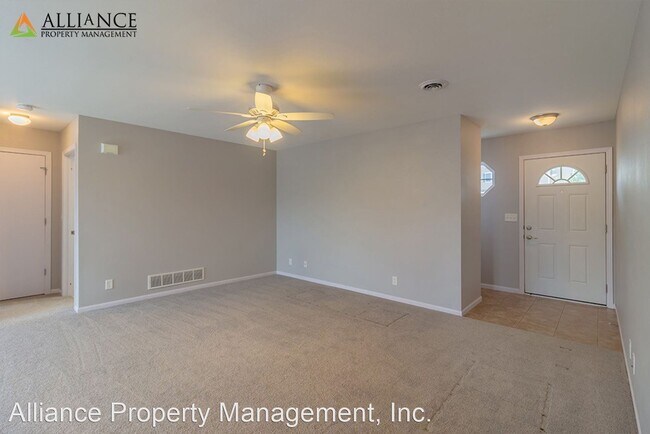 Building Photo - 3 br, 2 bath House - 502 Stone Pointe Dr.