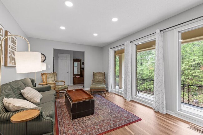 Foto del edificio - 5620 Cold Springs Rd