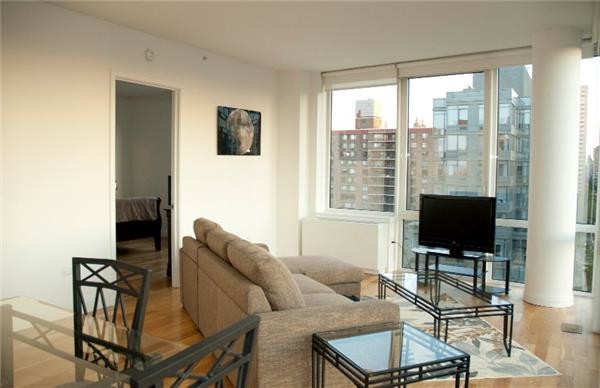 Building Photo - 805 Columbus Avenue