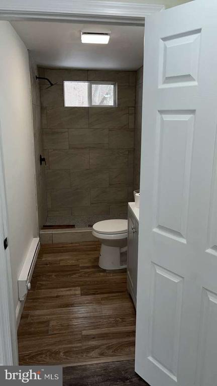 Building Photo - 197 Main St