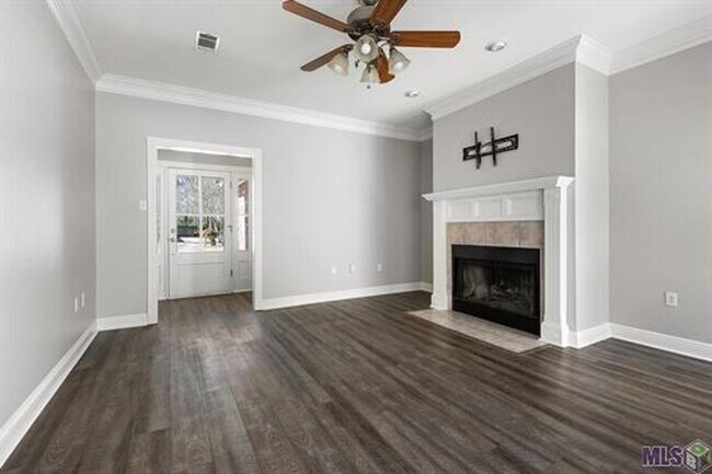 Foto del edificio - 4 Bedroom in Springlake Subdivision