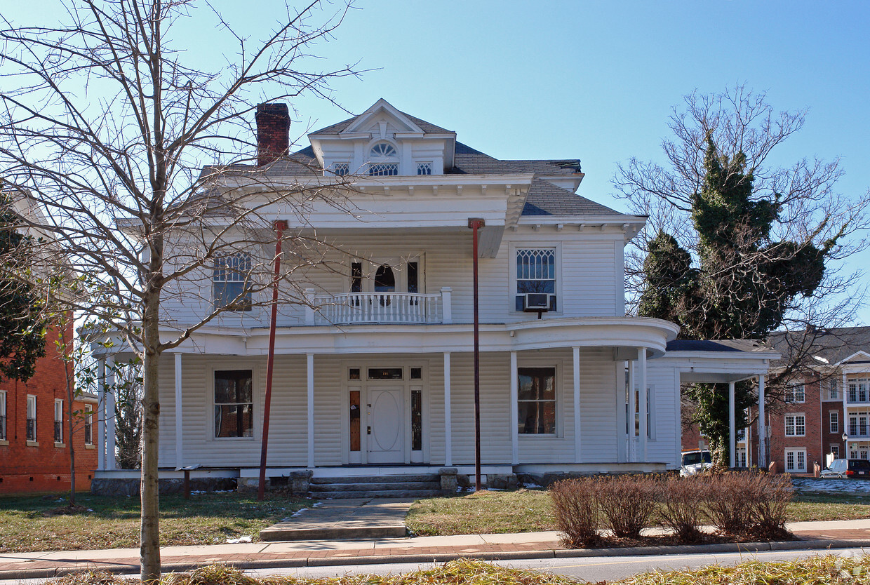 Building Photo - 336 Martin Luther King Jr Dr