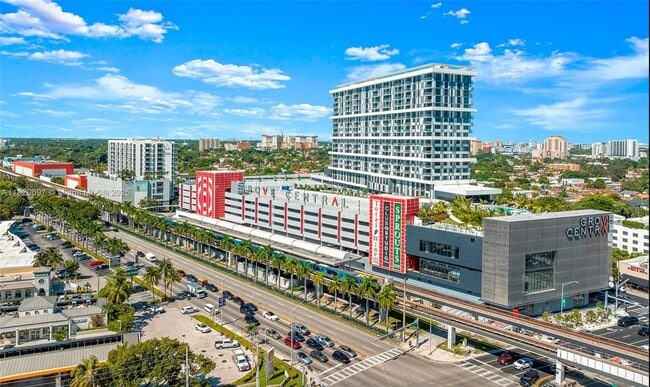 Building Photo - 2630 SW 28th St
