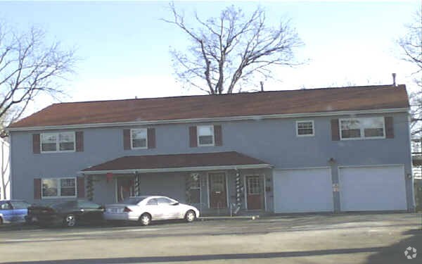 Primary Photo - Oak Terrace