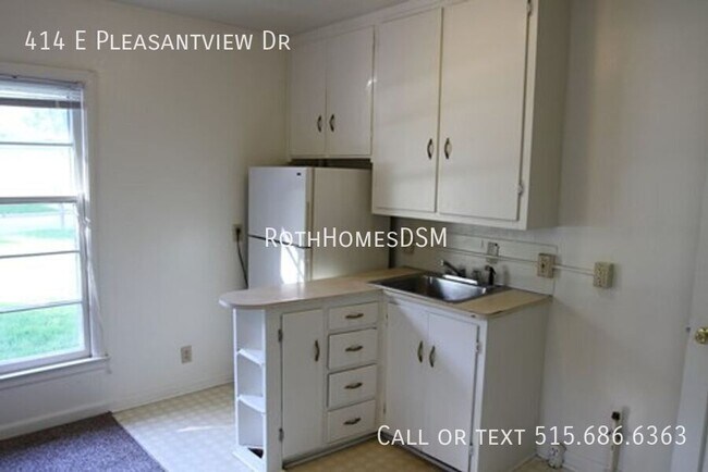 Building Photo - 414 E Pleasant Vw Dr