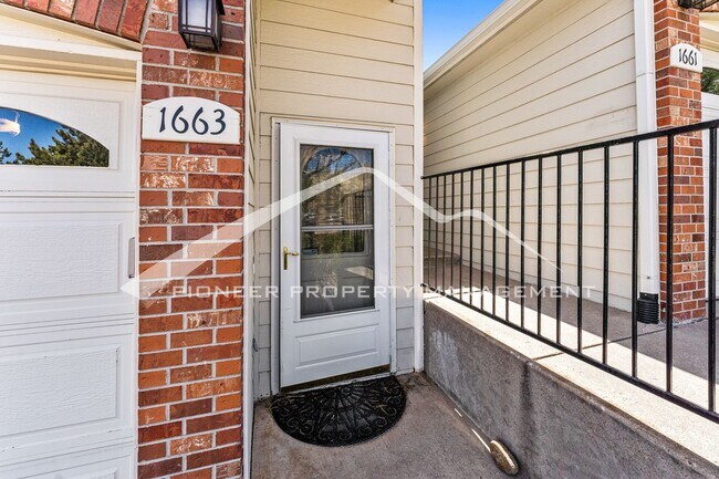 Foto del edificio - Gorgeous Home with Washer/Dryer and Pool A...