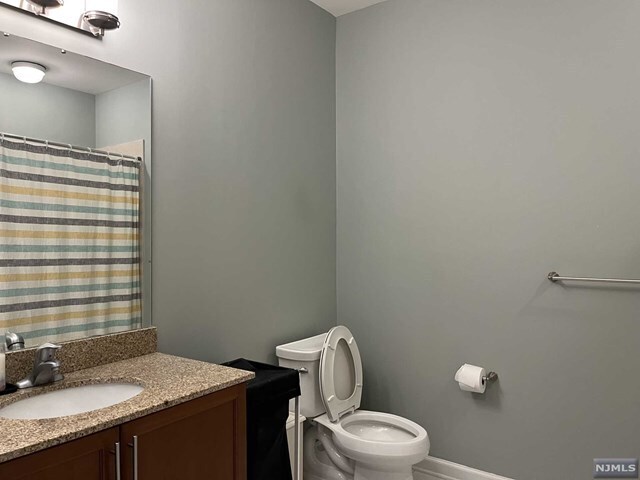 Foto del edificio - 2217 Riverview Ave