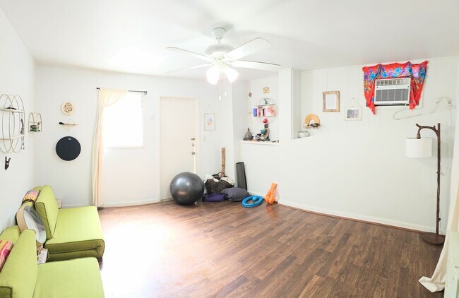 Foto del edificio - 1523 Thurston Ave