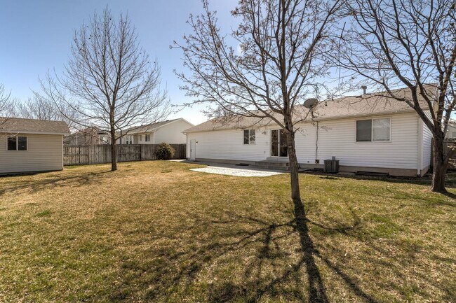 Foto del edificio - Beautiful Rambler Style Single Family Home...