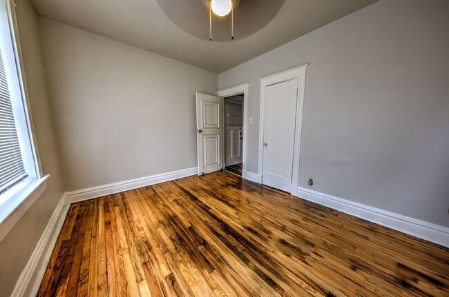 Building Photo - 3135 Halliday Ave