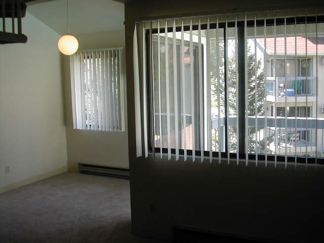 Building Photo - 4501 Boardwalk Dr