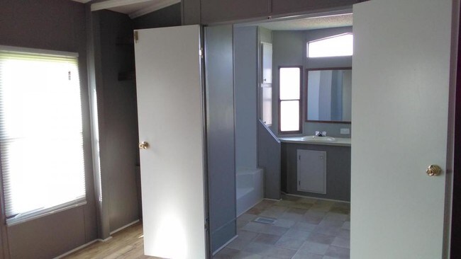Building Photo - 23 Cumbie Road