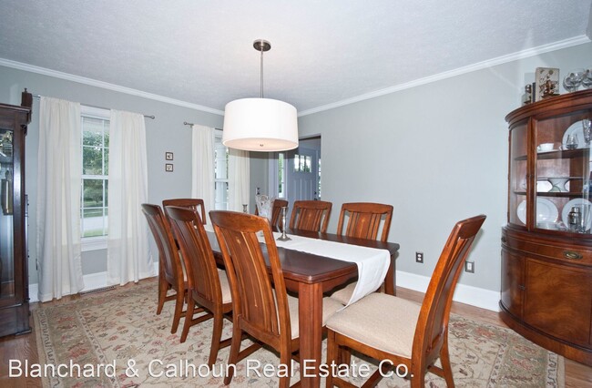 Building Photo - 3 br, 2.5 bath House - 635 Lake Santee Dr