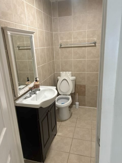 Baño - 1214 S Holgate St