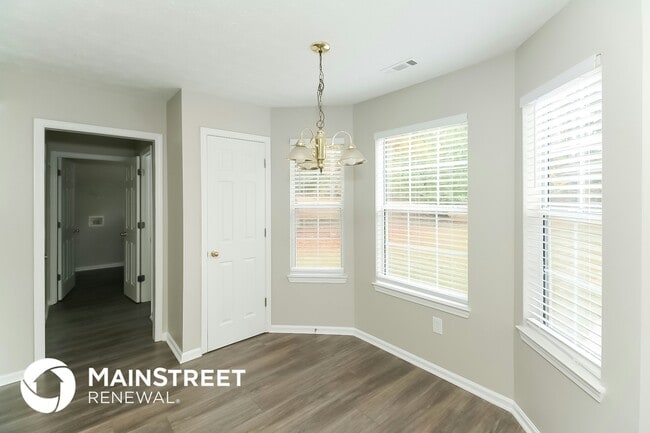 Building Photo - 388 Sawgrass Way