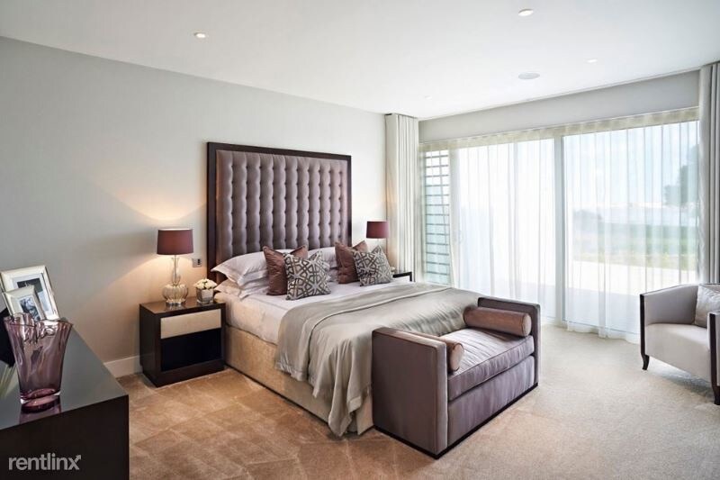 Building Photo - 1600 N Record St