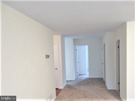 Foto del edificio - 19 Barclay Ct