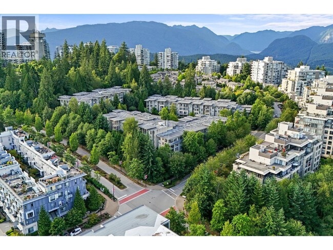 Building Photo - 9339 University Crescent