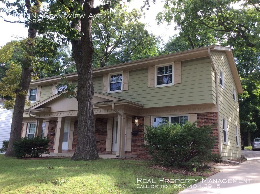 Primary Photo - 3 Bedroom 1.5 Bathroom Updated Side by Side!