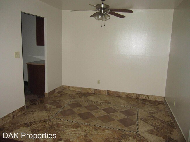 Building Photo - N111W15653-W15653 Vienna Ct