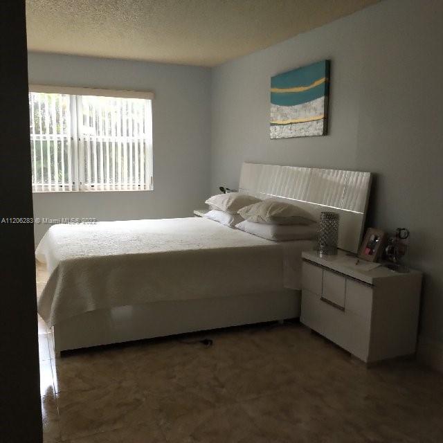 Foto del edificio - 7020 Nova Dr