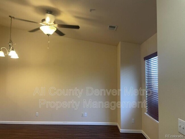 Foto del edificio - 5014 Everett St