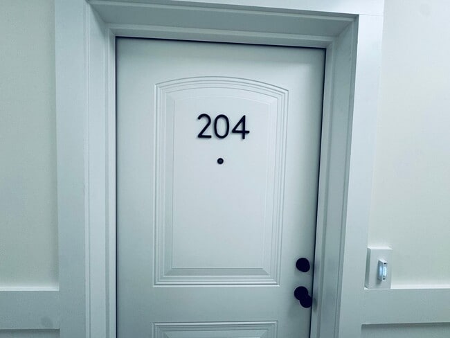 Photo - THE CROWN AT CORNERSTONE - EXTRA LARGE UNIT Apartment