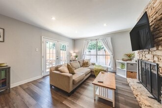 Building Photo - 4807 Yucca Hill Dr