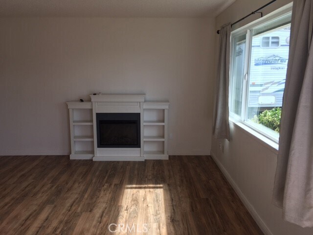 Foto del edificio - 18745 Magnolia Ct