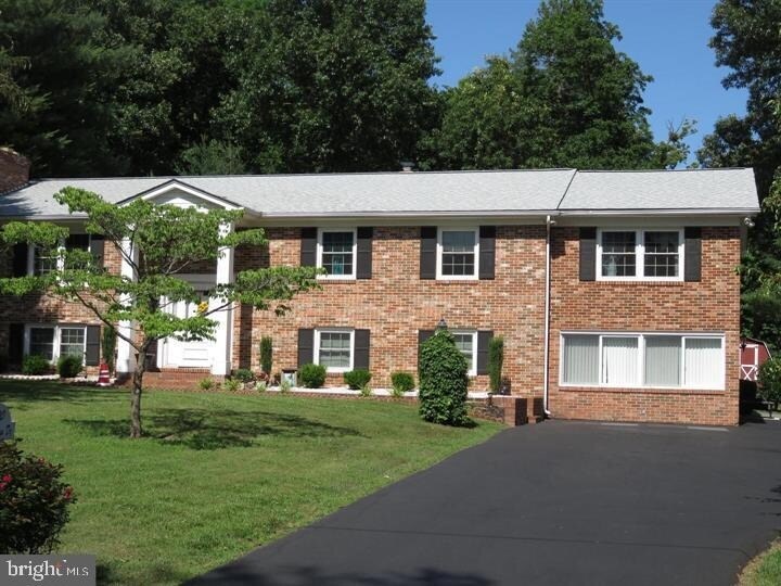 Primary Photo - 21710 Potomac View Drive
