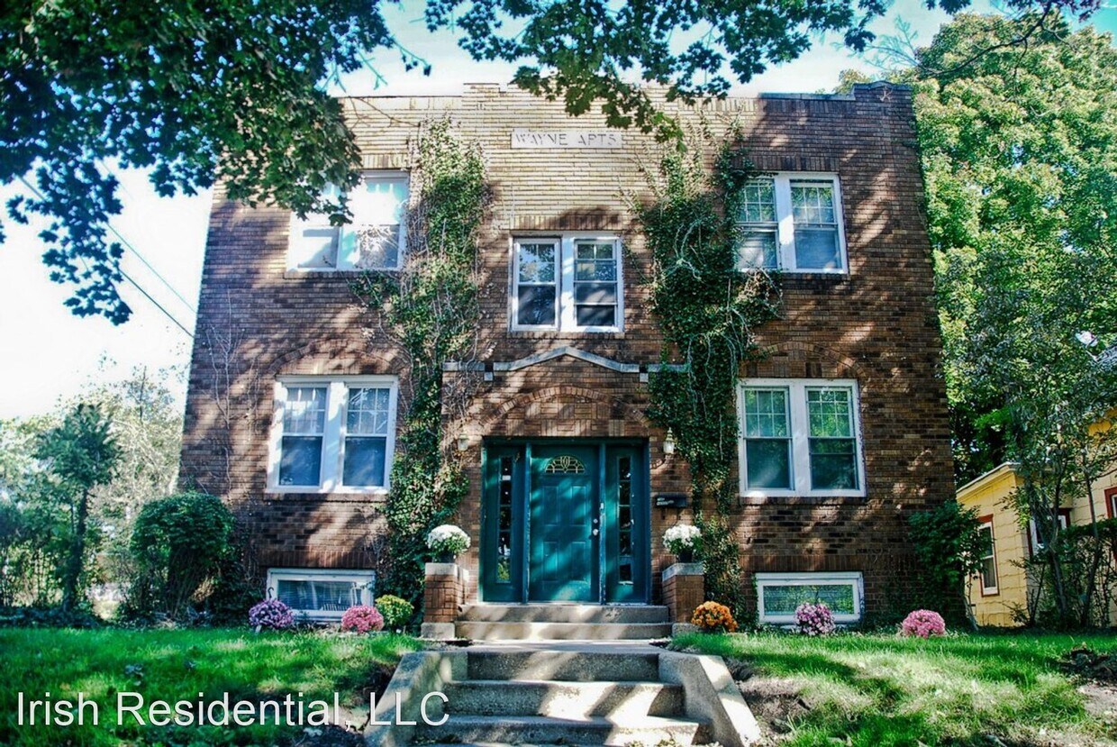 Primary Photo - 815 E Wayne St