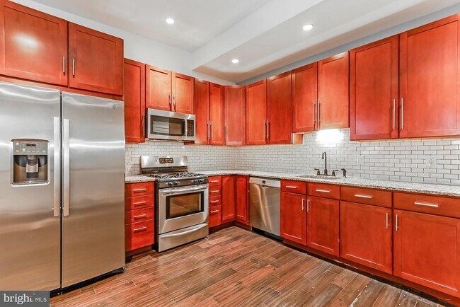 Foto del edificio - 329 S 12th St