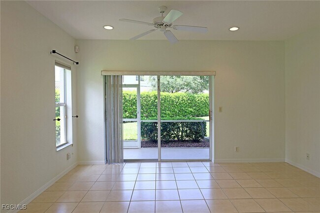 Foto del edificio - 10086 Spyglass Hill Ln
