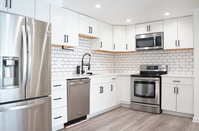 Cocina - 3641 Clayton Rd