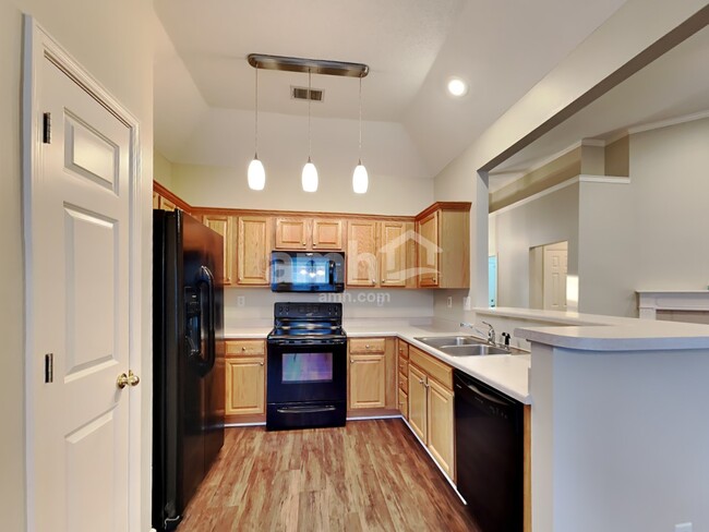 Building Photo - 9141 Chastain Pl