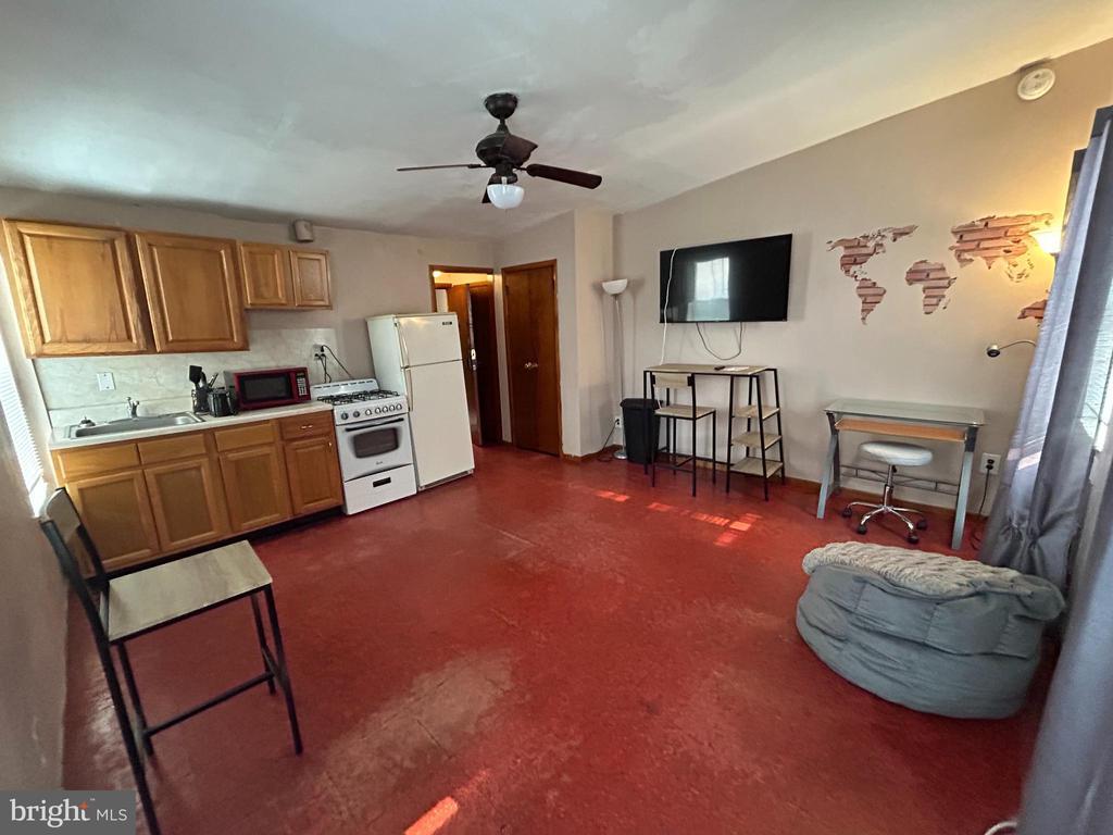 Primary Photo - 532 N 15th St