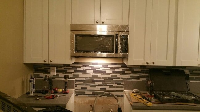 Kitchen - 642 Lemar Park Dr