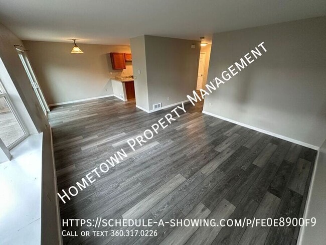 Building Photo - 16317 Birkland St SE