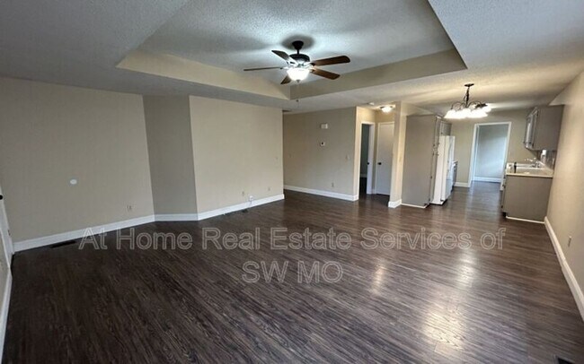 Foto del edificio - 3375 Leawood Ave