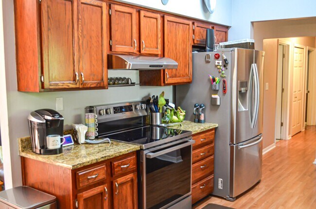 Building Photo - Nice 3 Bedroom 2 Bath Home in NW Countrysi...