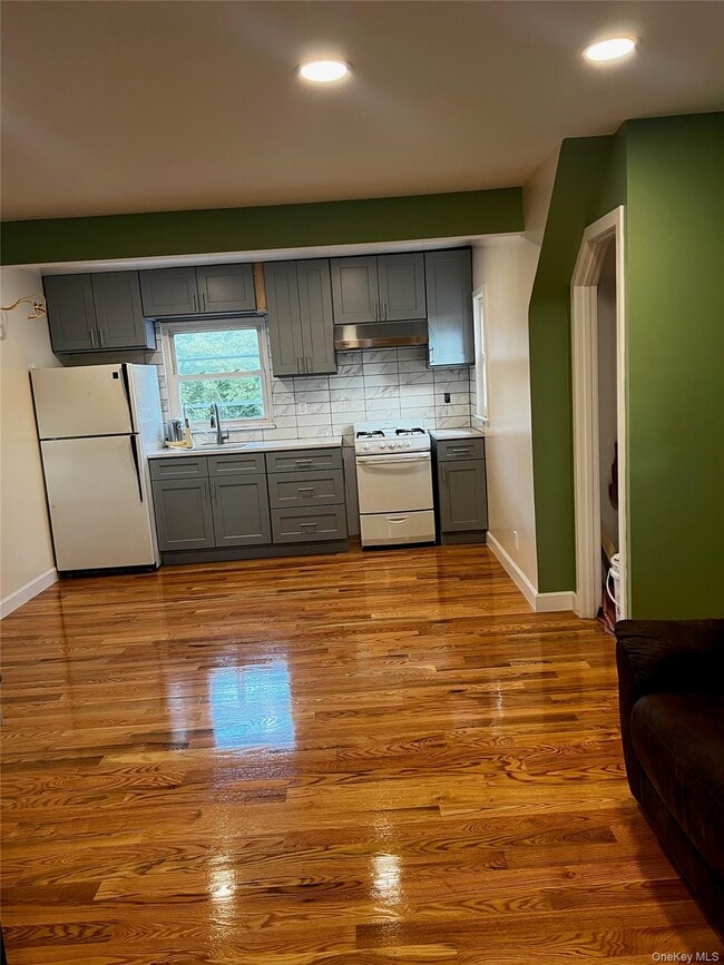 Building Photo - 307 Emerson Pl