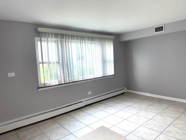 Foto del edificio - 5009 N River Rd
