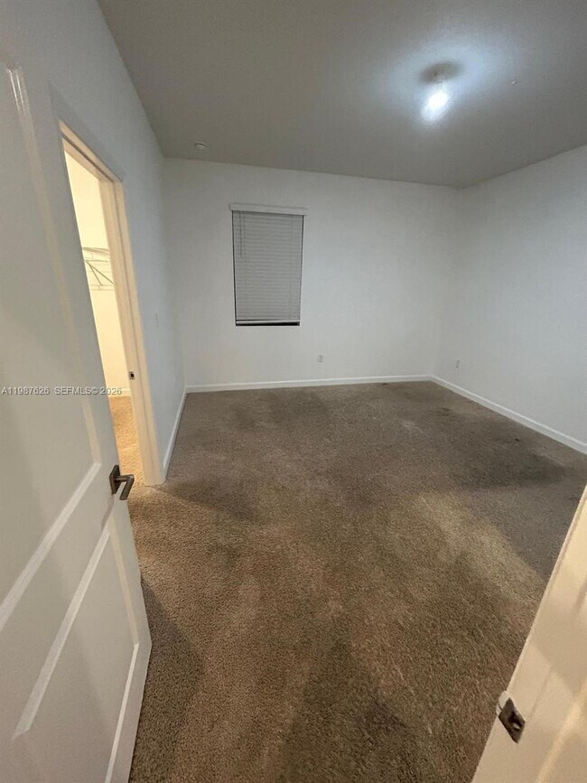 Building Photo - 624 SW 12th St