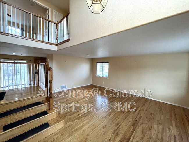 Building Photo - 6468 Borough Dr