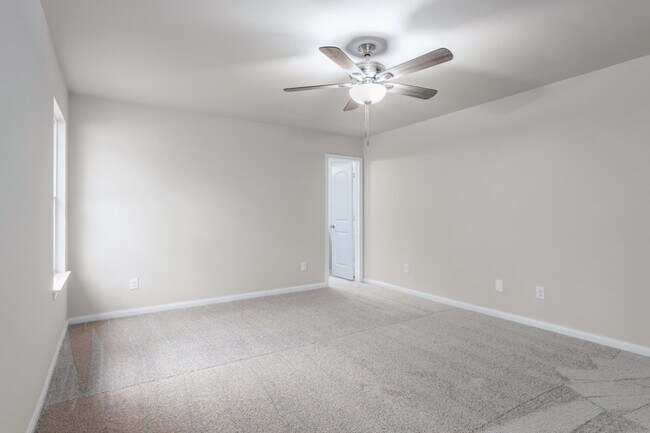 Foto del edificio - 26676 Pools Creek Dr