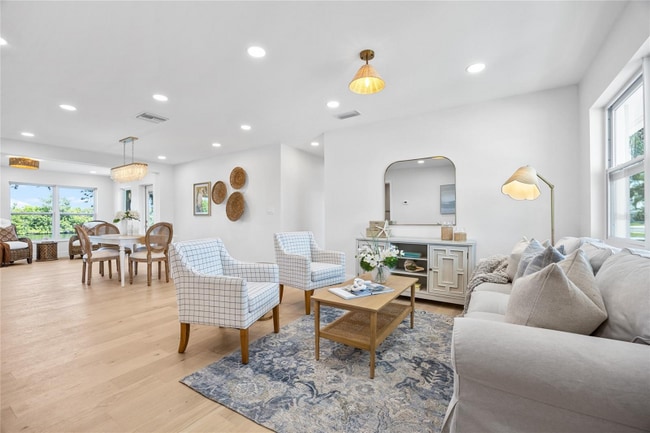 Foto del edificio - 3735 101st Ave N