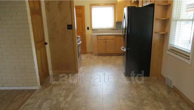 Foto del edificio - 2982 S Delaware St