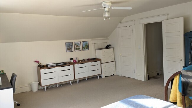 Foto del edificio - 422 S Jefferson St