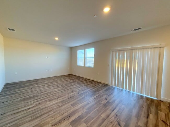 Photo - 4709 Athena Dr House